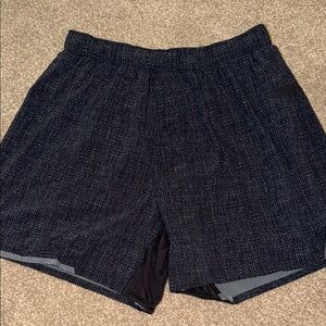 LULULEMON T.H.E. Shorts Mens Wire Weave Foghorn Black Pattern Size Small